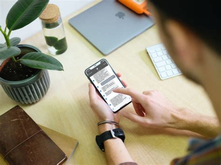 How can I print a text conversation?